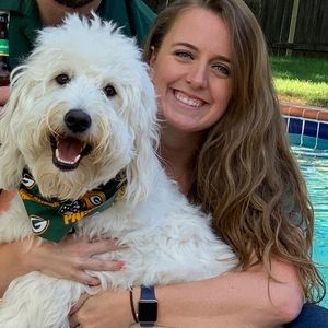 Meet your Posher, Carly